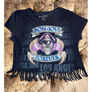 Bon Jovi Forever Cropped Concert Tee Junior Size Large